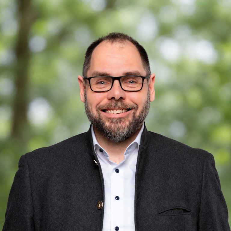 fotografieJUDr. Jiří Janoušek